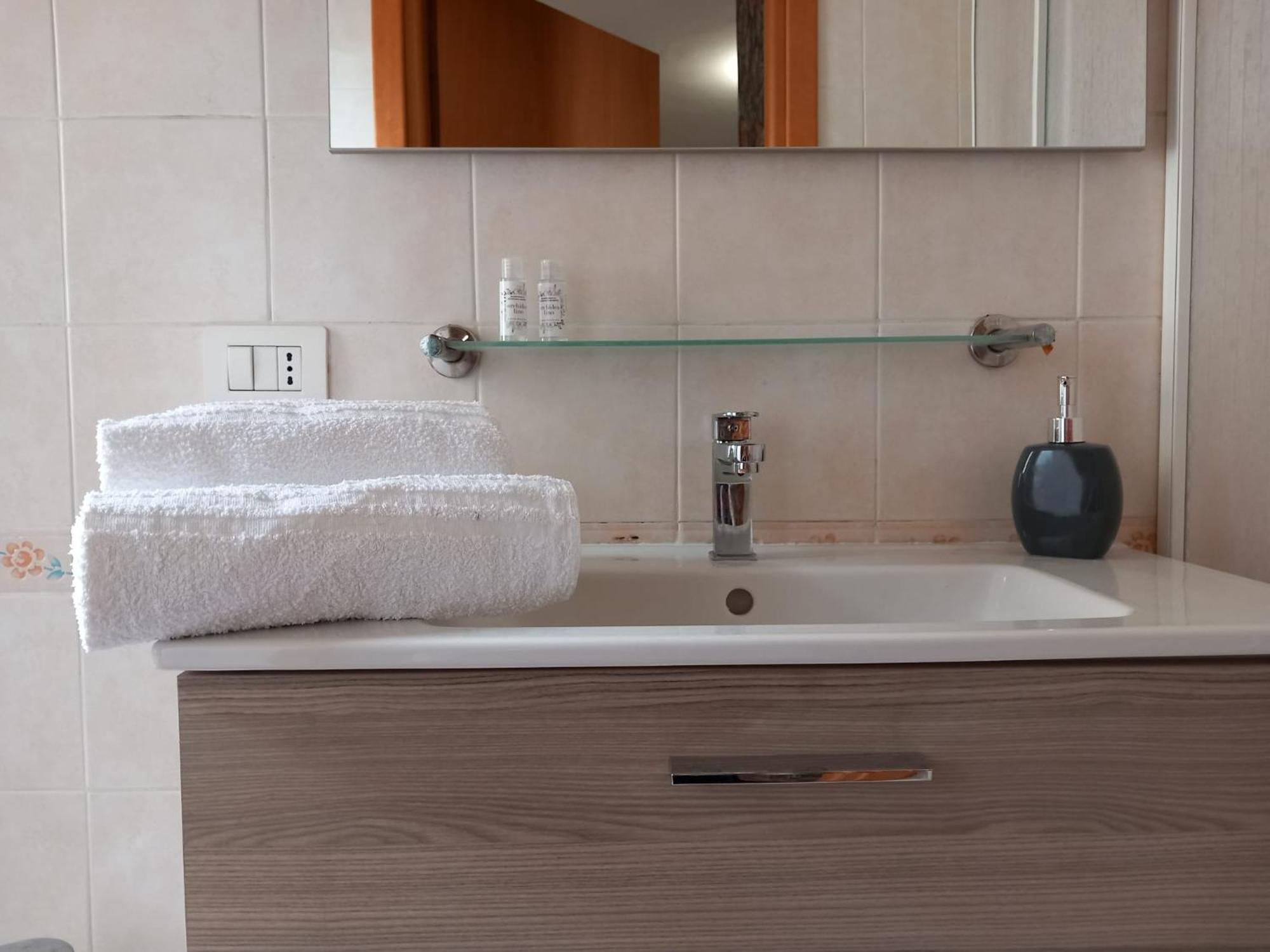 Baaria Porto Rooms Μιλάτσο Εξωτερικό φωτογραφία